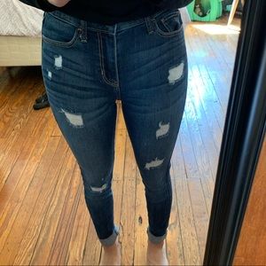 NWOT Mid-rise super skinny jeans